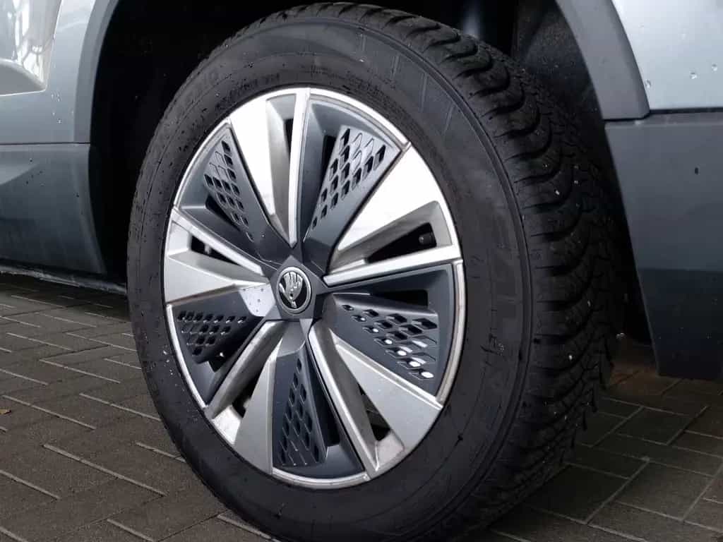 Skoda Karoq 1,0 TSI Ambition LED PDC TEMPOMAT WINTERPA 10/2023-photo-9