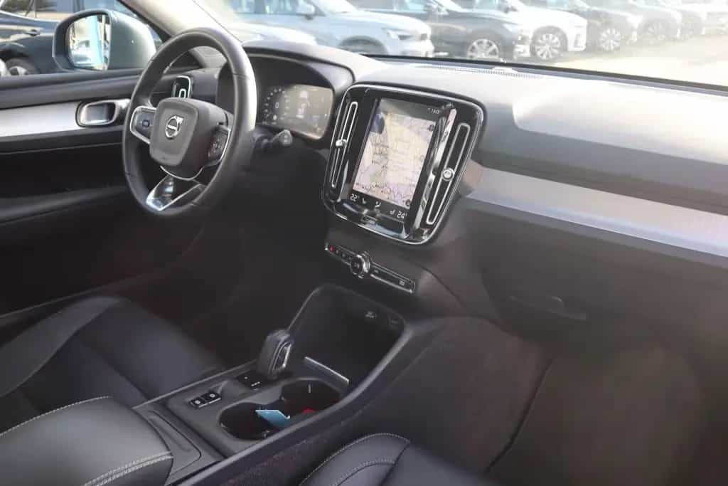 Volvo XC40 T4 Geartronic Momentum|AHK|NAVI|LEDER|SHZG 08/2018-photo-12