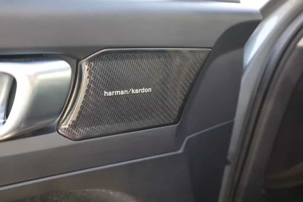 Volvo XC40 T4 Geartronic Momentum|AHK|NAVI|LEDER|SHZG 08/2018-photo-18