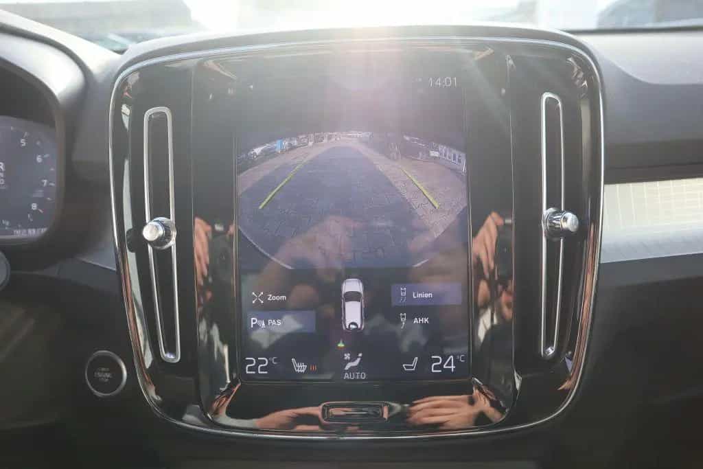 Volvo XC40 T4 Geartronic Momentum|AHK|NAVI|LEDER|SHZG 08/2018-photo-21