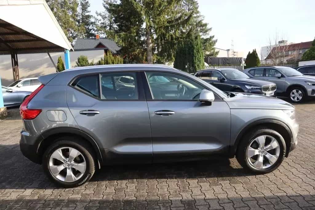 Volvo XC40 T4 Geartronic Momentum|AHK|NAVI|LEDER|SHZG 08/2018-photo-5
