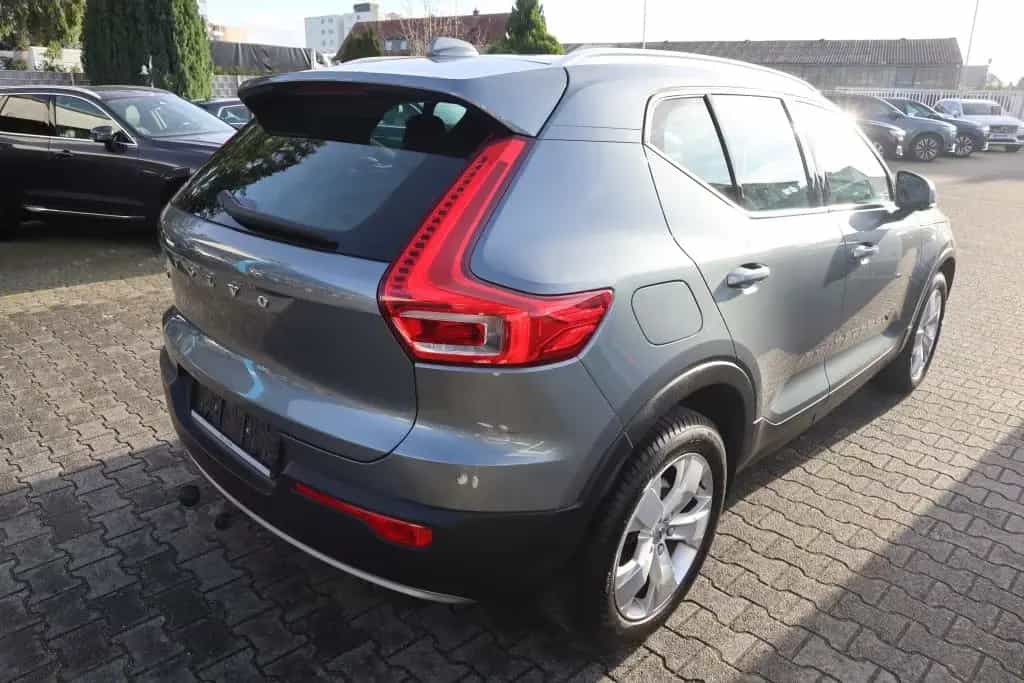 Volvo XC40 T4 Geartronic Momentum|AHK|NAVI|LEDER|SHZG 08/2018-photo-6