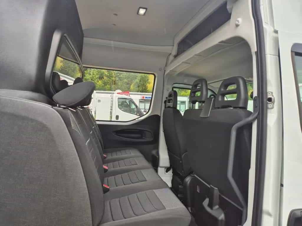Iveco Daily 35S14 7-Sitzer DOKA 12/2025-photo-8
