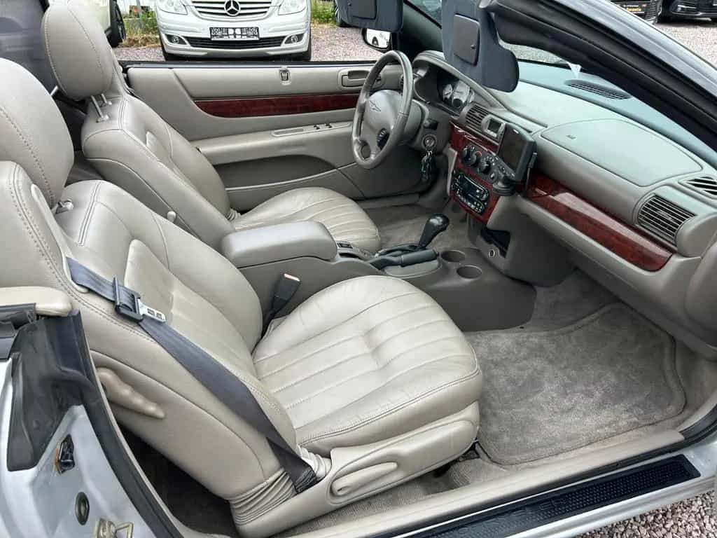 Chrysler Sebring 2.7 LX Cabrio Autom. *Navi*Kamera*TÜV* 04/2002-photo-8