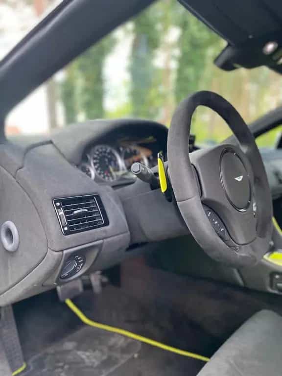 Aston Martin V8 Vantage AMR 02/2018-photo-10