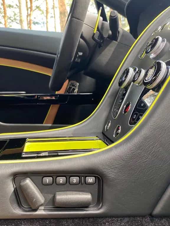 Aston Martin V8 Vantage AMR 02/2018-photo-12