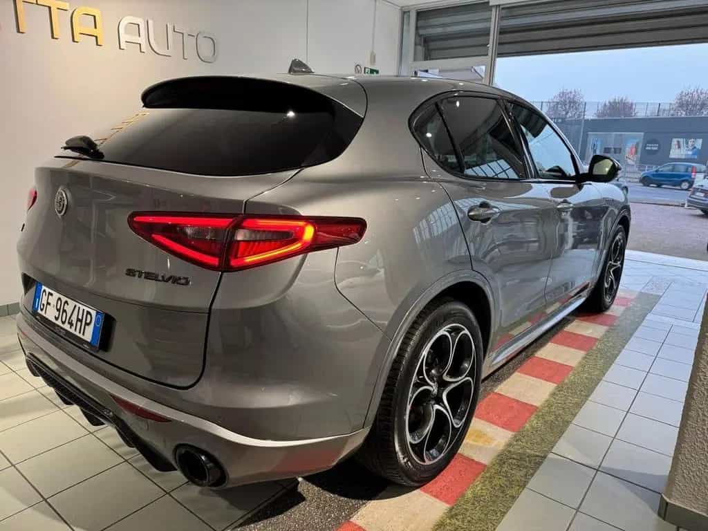 Alfa Romeo Stelvio 2.2 Turbodiesel 210 CV AT8 Q4 04/2021-photo-4