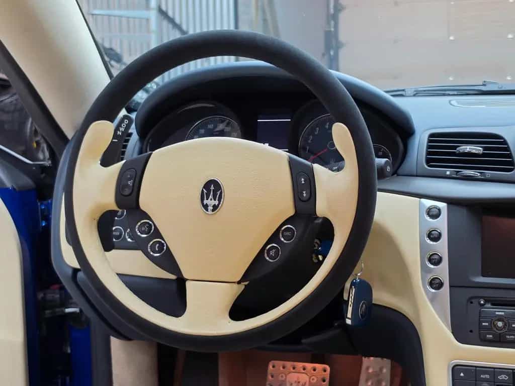 Maserati Granturismo GranTurismo S Automatik wie neu !! 08/2008-photo-18