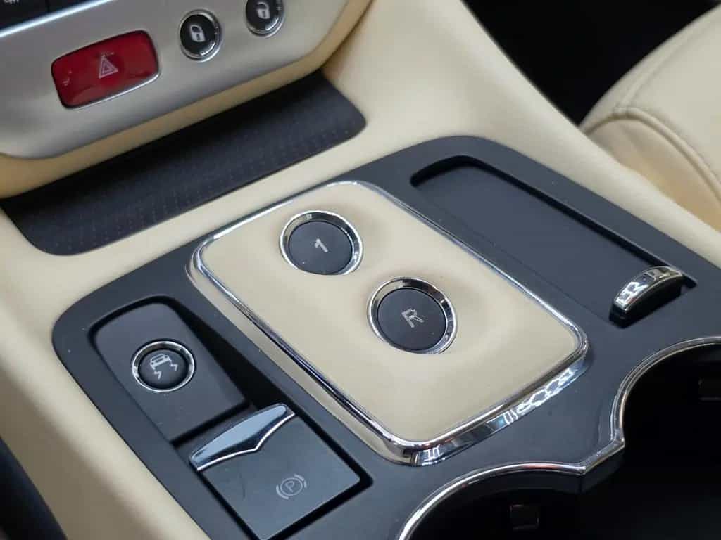 Maserati Granturismo GranTurismo S Automatik wie neu !! 08/2008-photo-23