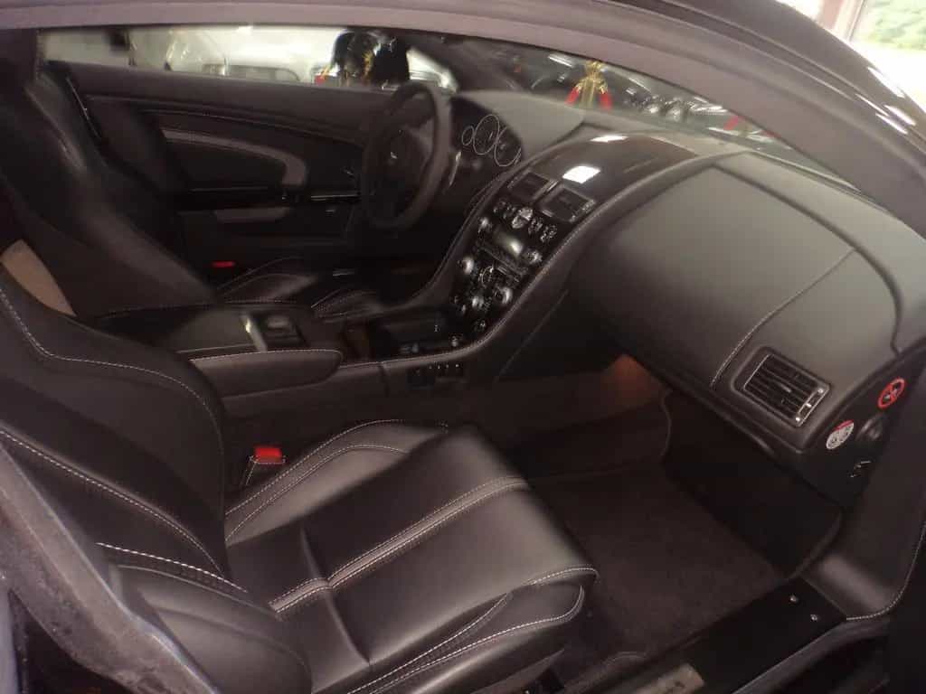 Aston Martin V12 Vantage 6.0 S Mega Voll 06/2015-photo-10