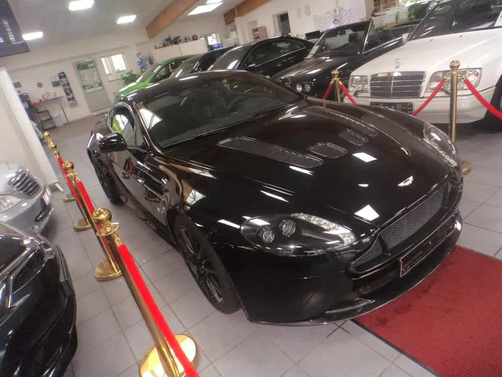 Aston Martin V12 Vantage 6.0 S Mega Voll 06/2015-photo-11