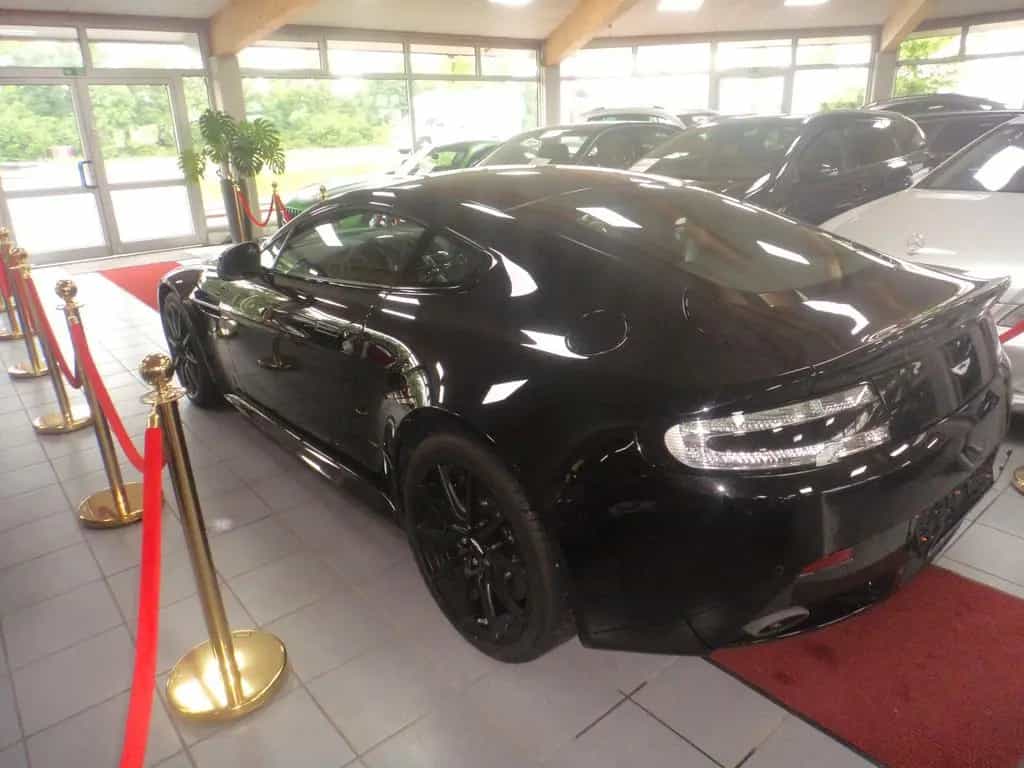 Aston Martin V12 Vantage 6.0 S Mega Voll 06/2015-photo-9