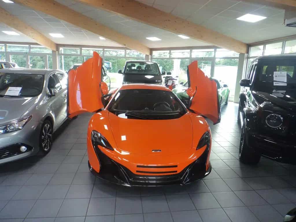 McLaren 650S Coupé Mclaren 650S Coupé Carbon Mclaren Serviceheft 08/2016-photo-1