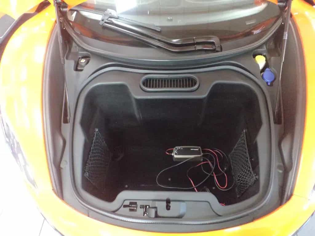 McLaren 650S Coupé Mclaren 650S Coupé Carbon Mclaren Serviceheft 08/2016-photo-15
