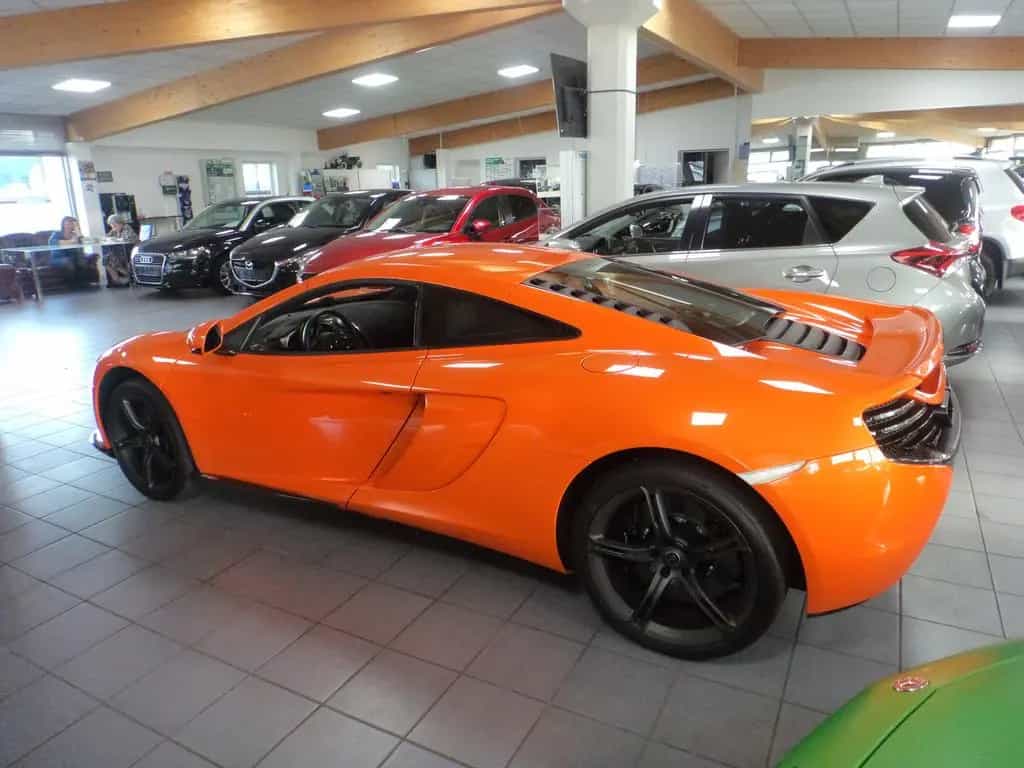 McLaren 650S Coupé Mclaren 650S Coupé Carbon Mclaren Serviceheft 08/2016-photo-2