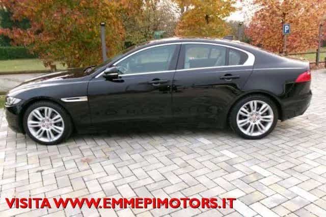 Jaguar XE XE 2.0 D 180 CV aut. Prestige 09/2019-photo-7