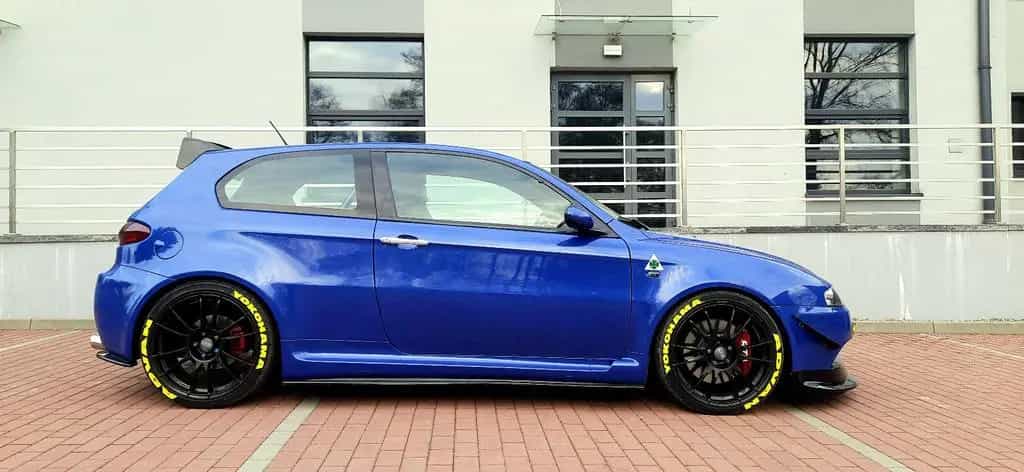 Alfa Romeo 147 3.2 V6 24V GTA GTA 06/2003-photo-2