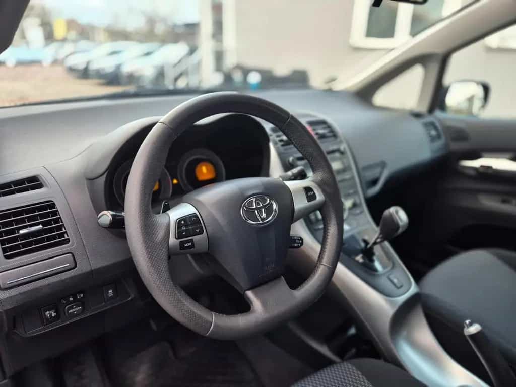 Toyota Auris 1.6 Valvematic Life+ MultiMode Tempomat 11/2010-photo-17