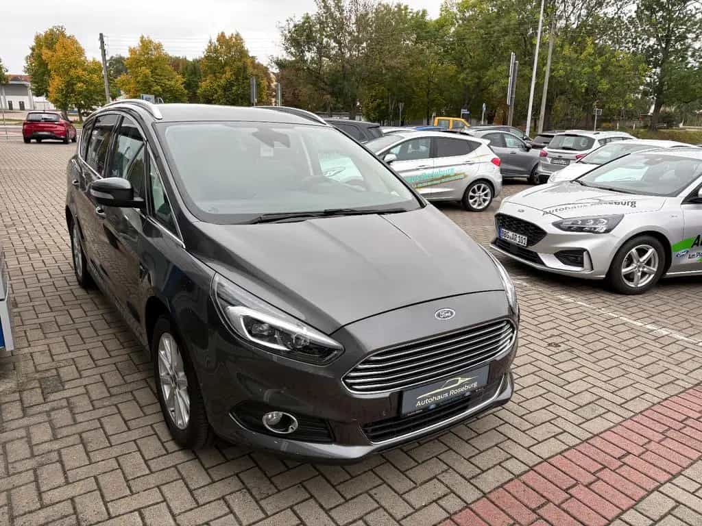 Ford S-Max Titanium AHK NAVI LED ACC PDC RFK LM SRWR 03/2018-photo-2