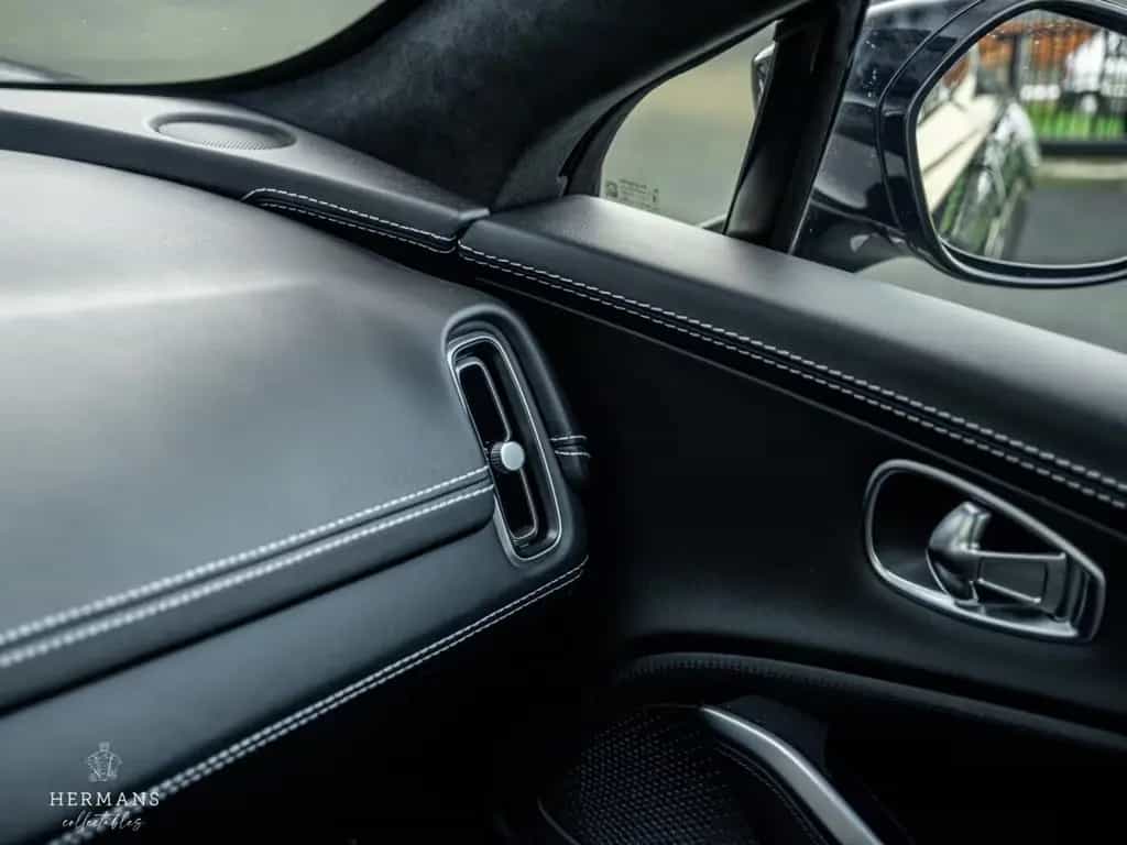 Aston Martin DBX 4.0 V8 1913 / 1 of 500 / Limited / Pano / Me 11/2020-photo-18
