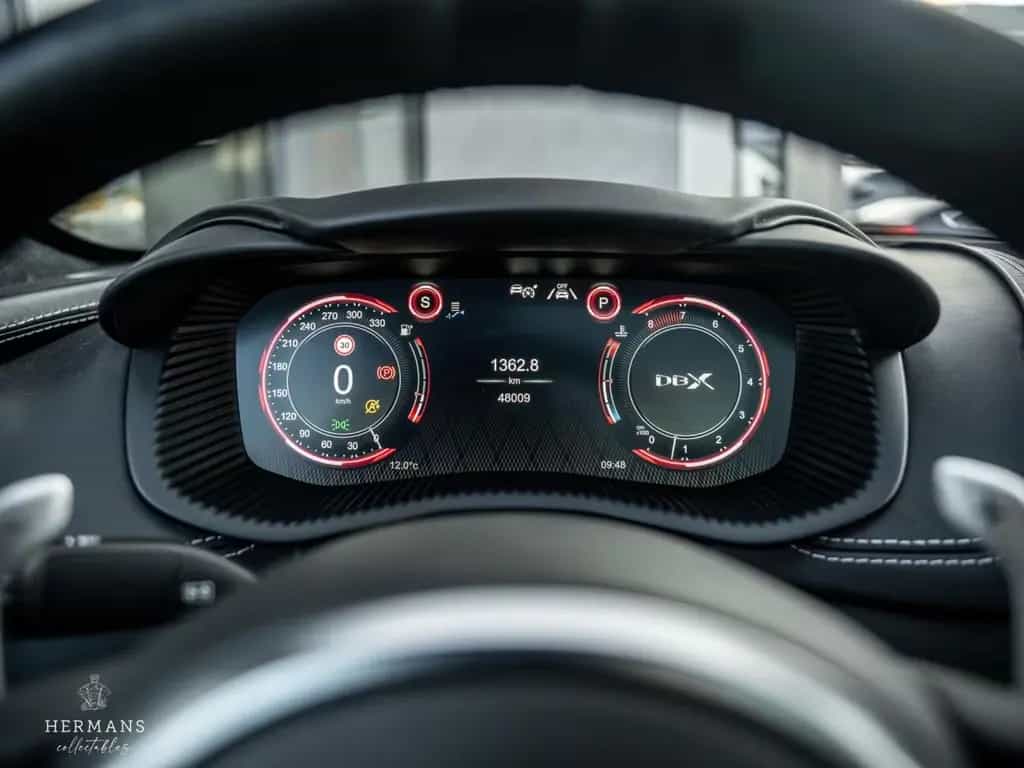 Aston Martin DBX 4.0 V8 1913 / 1 of 500 / Limited / Pano / Me 11/2020-photo-22