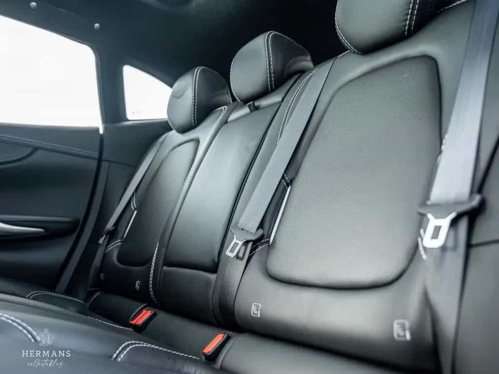 Aston Martin DBX 4.0 V8 1913 / 1 of 500 / Limited / Pano / Me 11/2020-photo-34