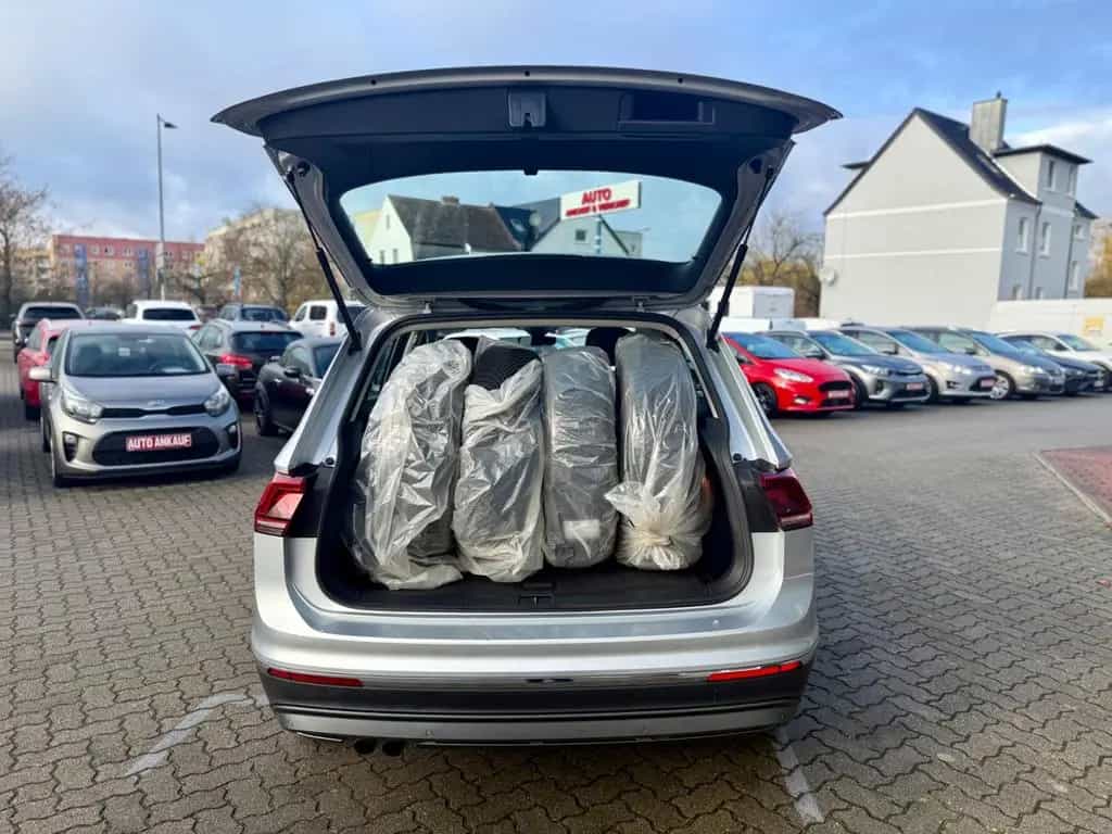 Volkswagen Tiguan Highline 4Motion Automatik LED PANO HUD 05/2019-photo-11