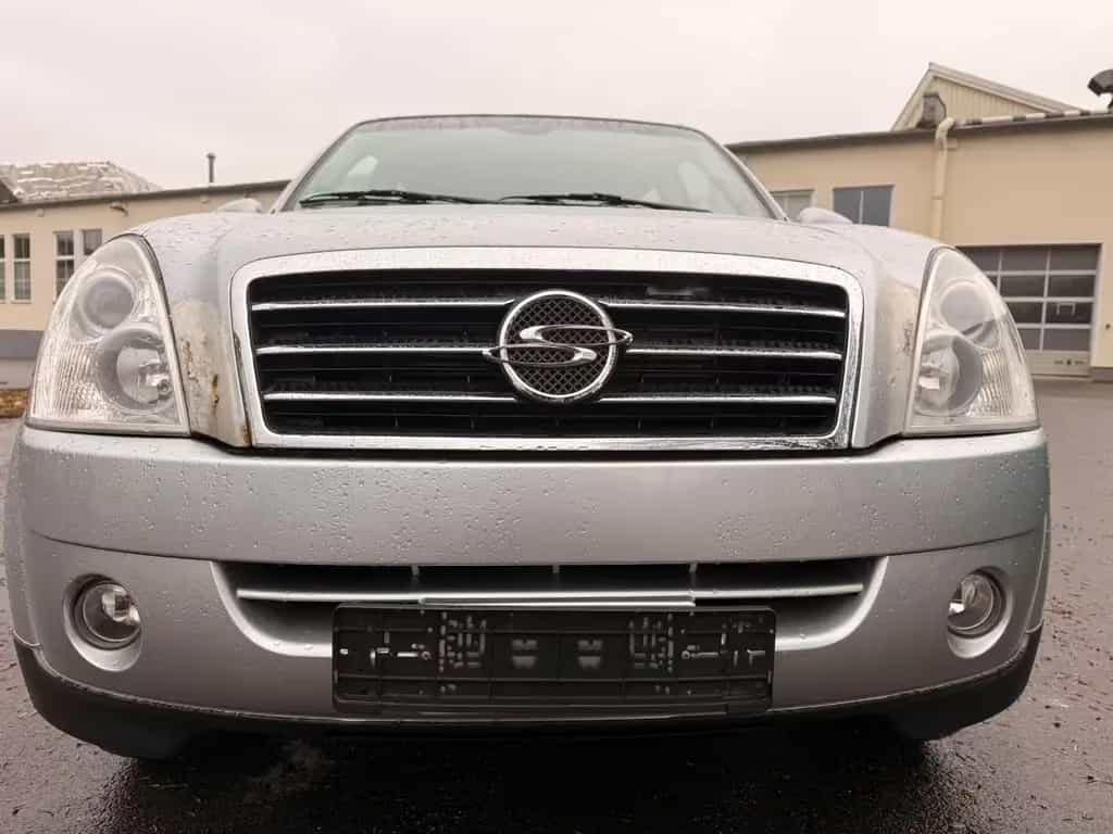 Ssangyong REXTON 2.7*7Sitzer*Automatik*R-Kamera*Leder* 02/2010-photo-2