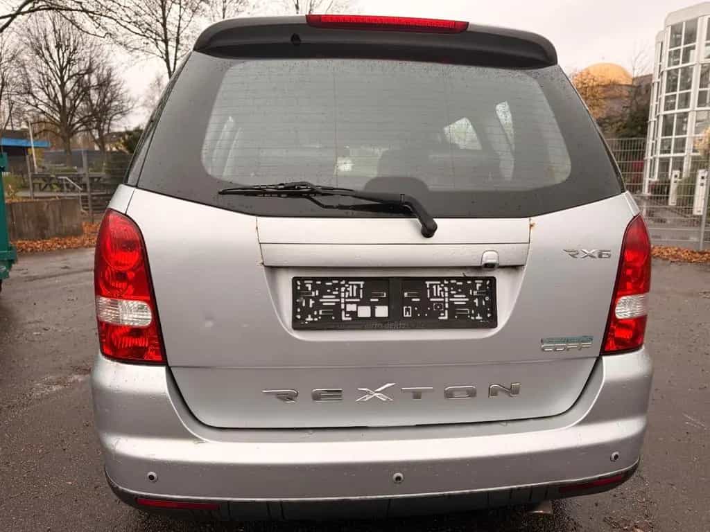 Ssangyong REXTON 2.7*7Sitzer*Automatik*R-Kamera*Leder* 02/2010-photo-3