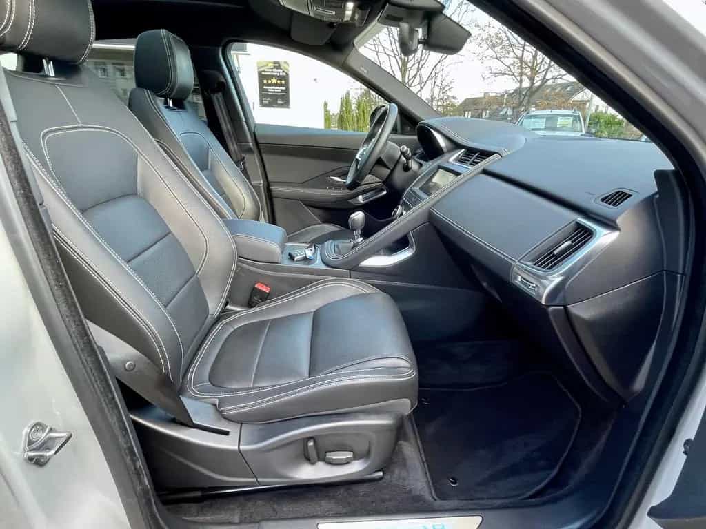 Jaguar E-Pace 2.0d AWD"BLACK PACK"+Panorama+KAMERA+1.HD 07/2019-photo-26