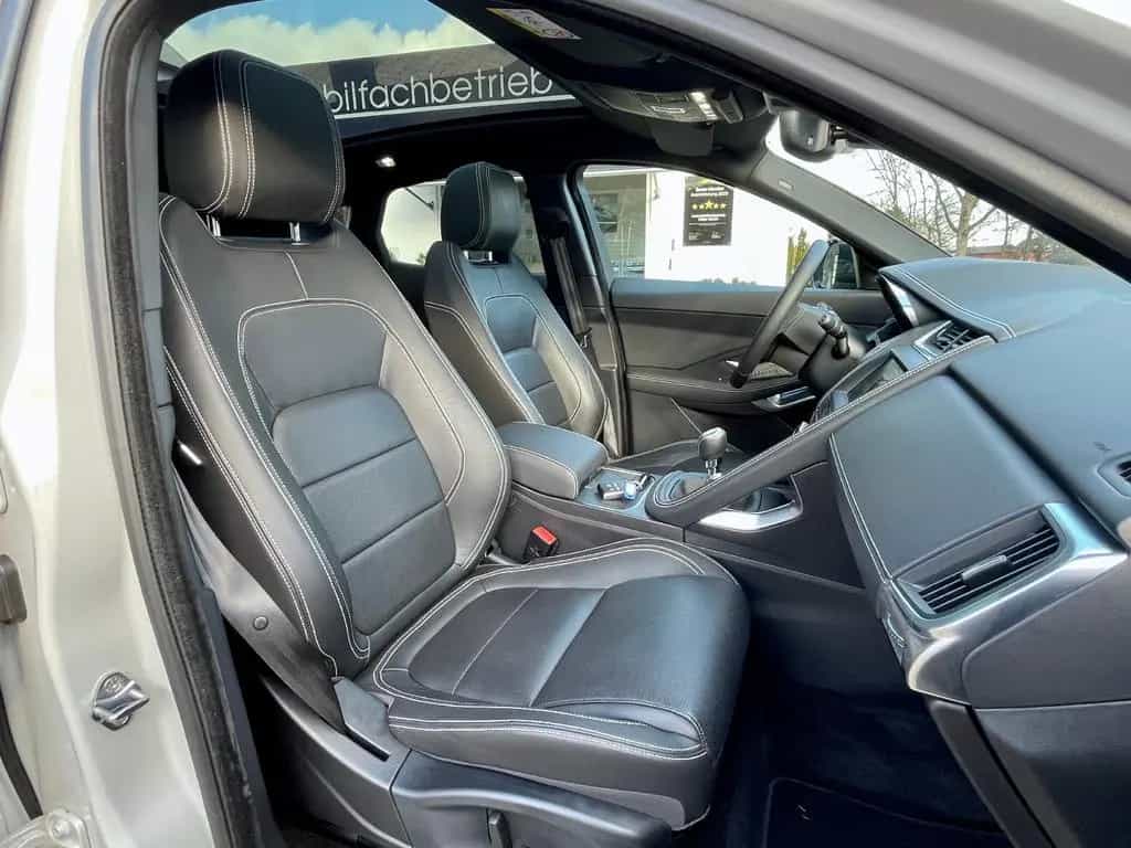 Jaguar E-Pace 2.0d AWD"BLACK PACK"+Panorama+KAMERA+1.HD 07/2019-photo-29