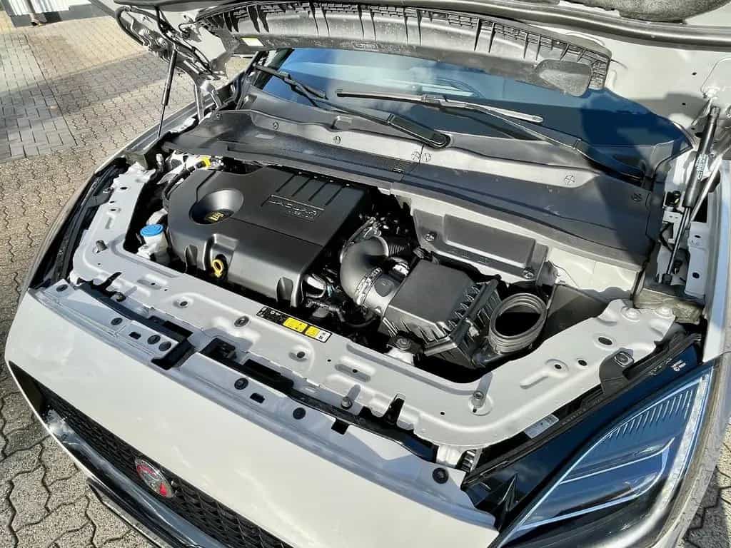 Jaguar E-Pace 2.0d AWD"BLACK PACK"+Panorama+KAMERA+1.HD 07/2019-photo-30