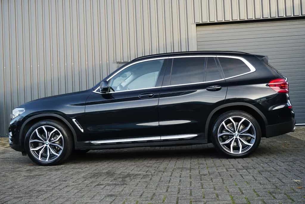 BMW X3 30d xD H/K LEDER RFK LiveCock SHZ HUD 1.Hand 11/2020-photo-3