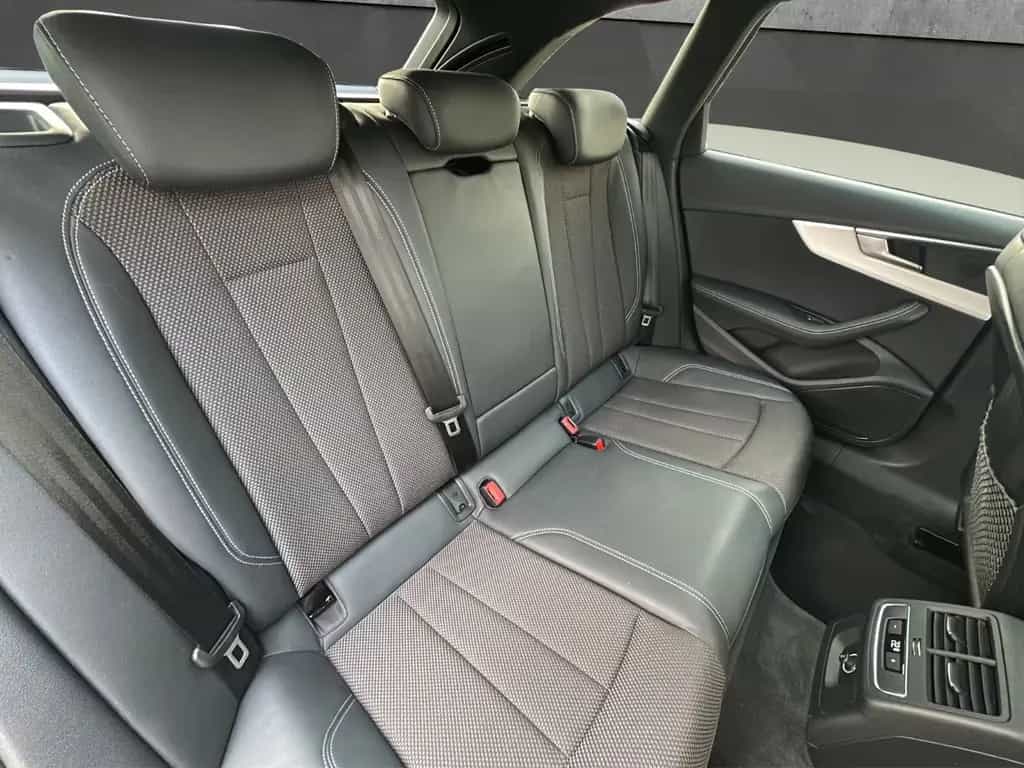 Audi A4 40TDI qua S-Line VirtualC Pano Matrix RFK ACC 10/2019-photo-12