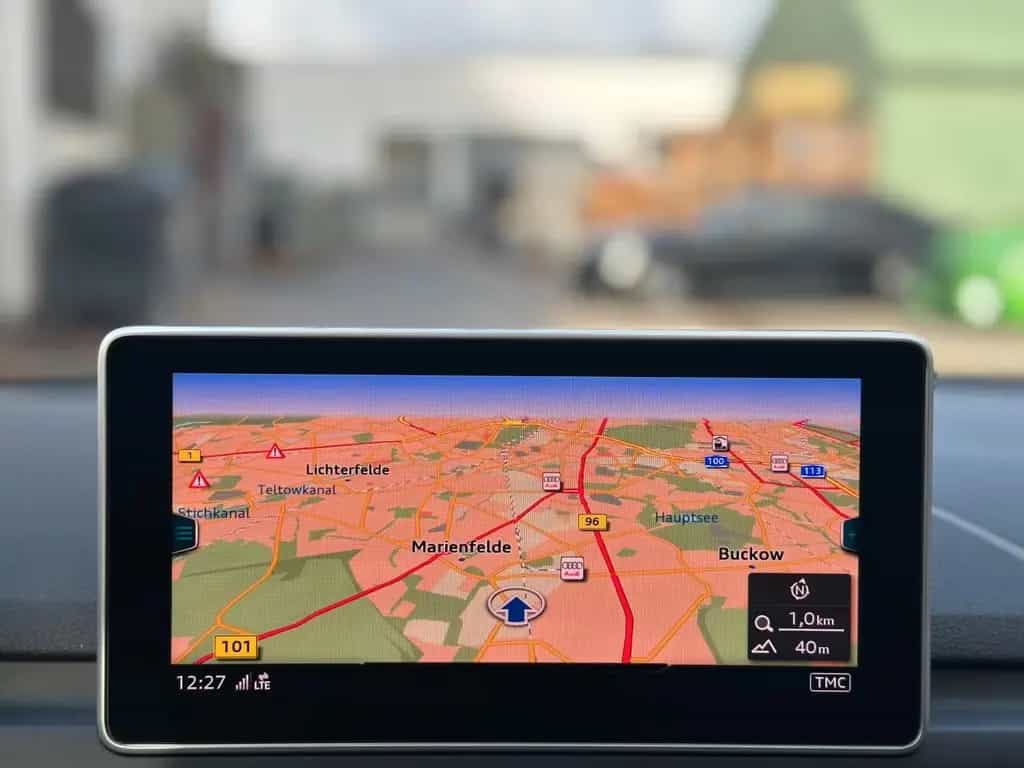 Audi A4 40TDI qua S-Line VirtualC Pano Matrix RFK ACC 10/2019-photo-18