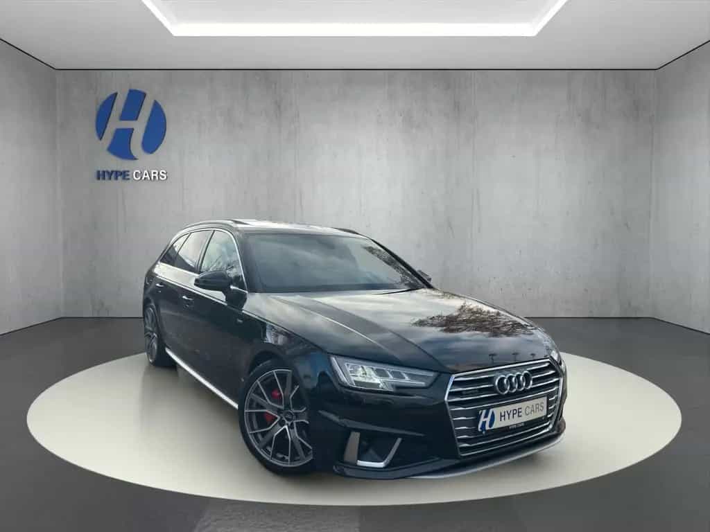 Audi A4 40TDI qua S-Line VirtualC Pano Matrix RFK ACC 10/2019-photo-2