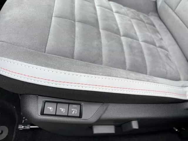 Citroën C4 Max 145 MHEV +NAVI+Kamera+SHZ+LED+ 09/2025-photo-9