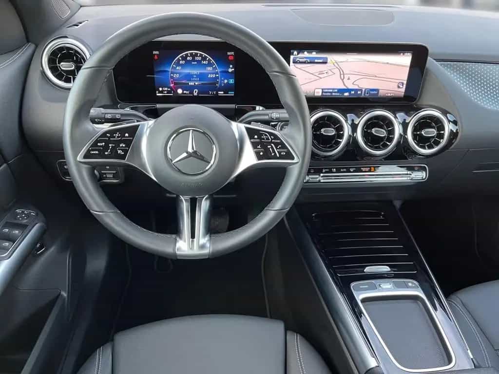 Mercedes-Benz GLA 200 Progressive Multibeam*AHK*EasyPack*Guard 02/2025-photo-10