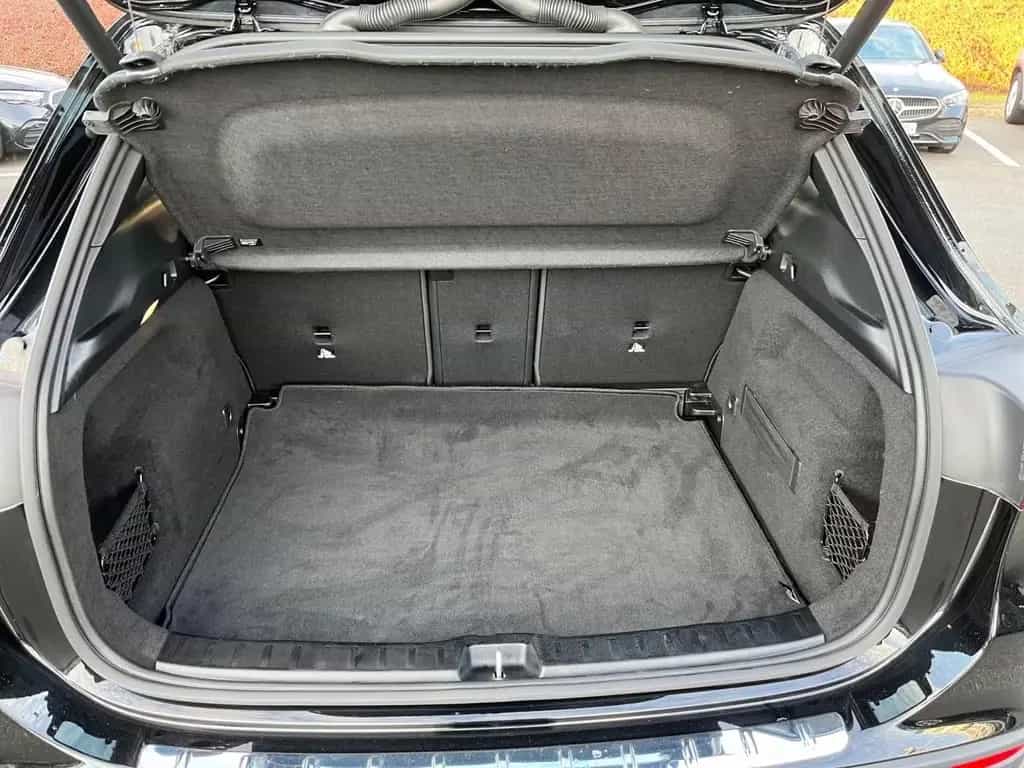 Mercedes-Benz GLA 200 Progressive Multibeam*AHK*EasyPack*Guard 02/2025-photo-13
