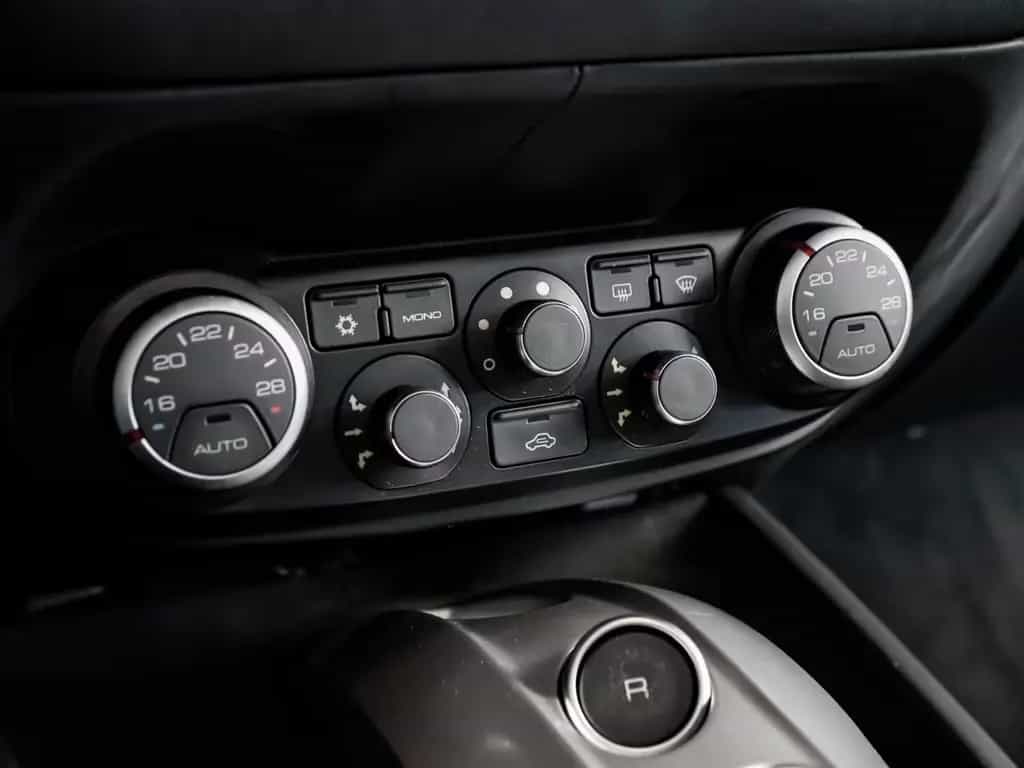 Ferrari California T **SERVICE NEU-DEUTSCH** 02/2017-photo-11