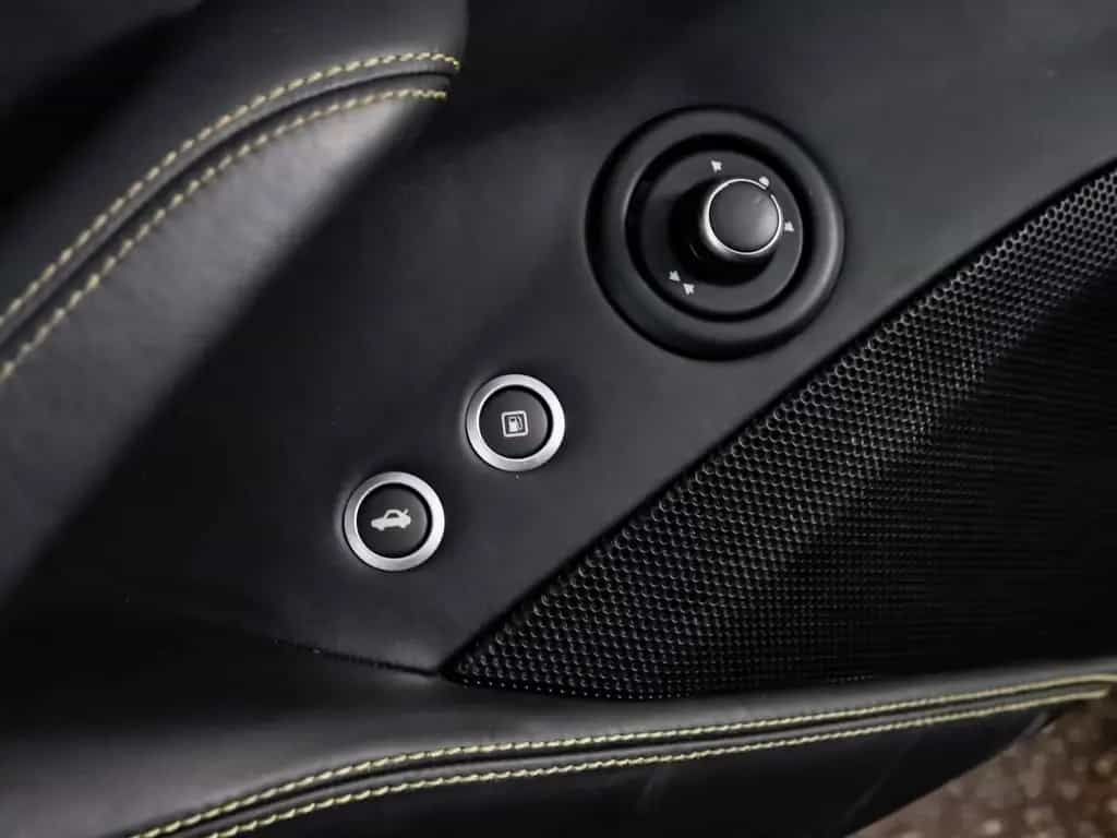 Ferrari California T **SERVICE NEU-DEUTSCH** 02/2017-photo-17