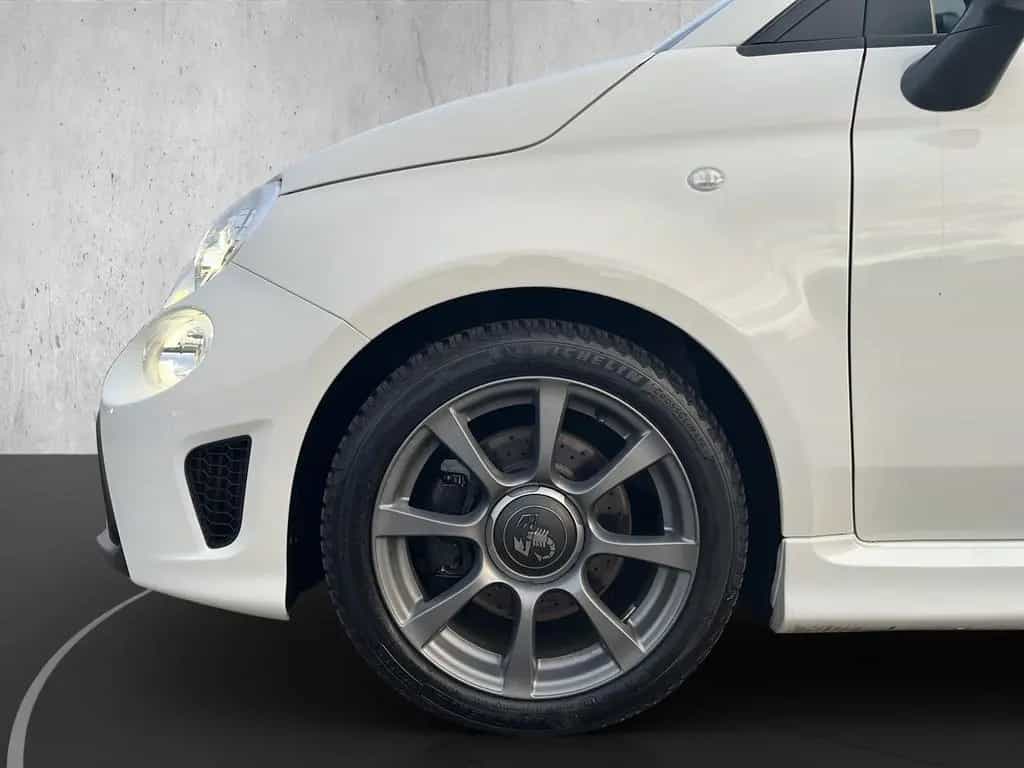Abarth 595 MY22 1.4 T-Jet LM+PDC+KlimaA+Beats+Allwetter 07/2023-photo-17