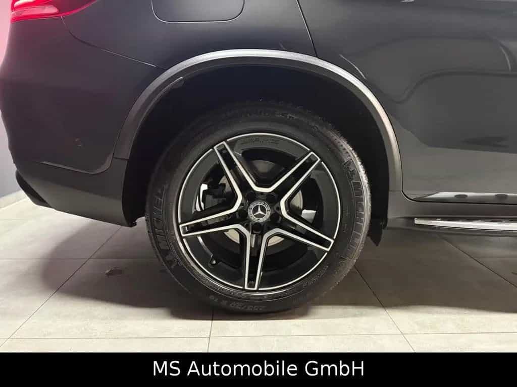 Mercedes-Benz GLC-Class Coupe 300 4Matic Amg Line 09/2019-photo-10