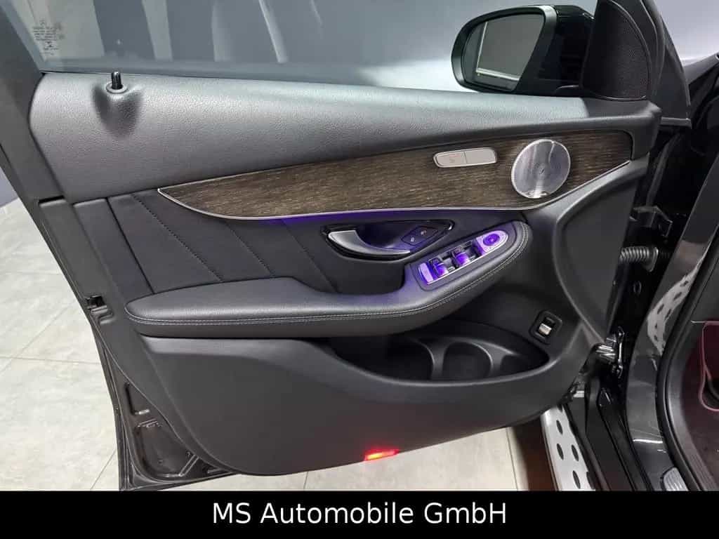 Mercedes-Benz GLC-Class Coupe 300 4Matic Amg Line 09/2019-photo-11