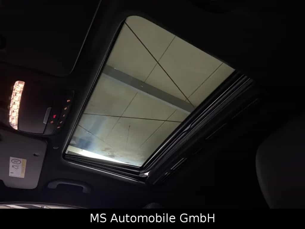 Mercedes-Benz GLC-Class Coupe 300 4Matic Amg Line 09/2019-photo-13