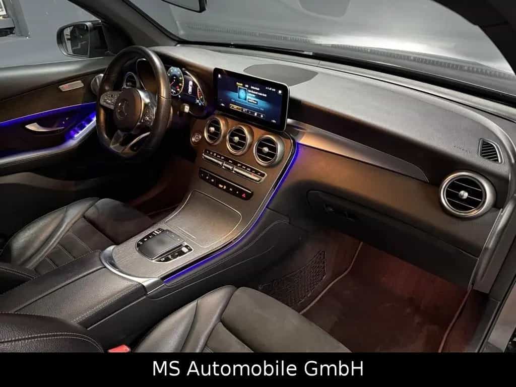 Mercedes-Benz GLC-Class Coupe 300 4Matic Amg Line 09/2019-photo-18