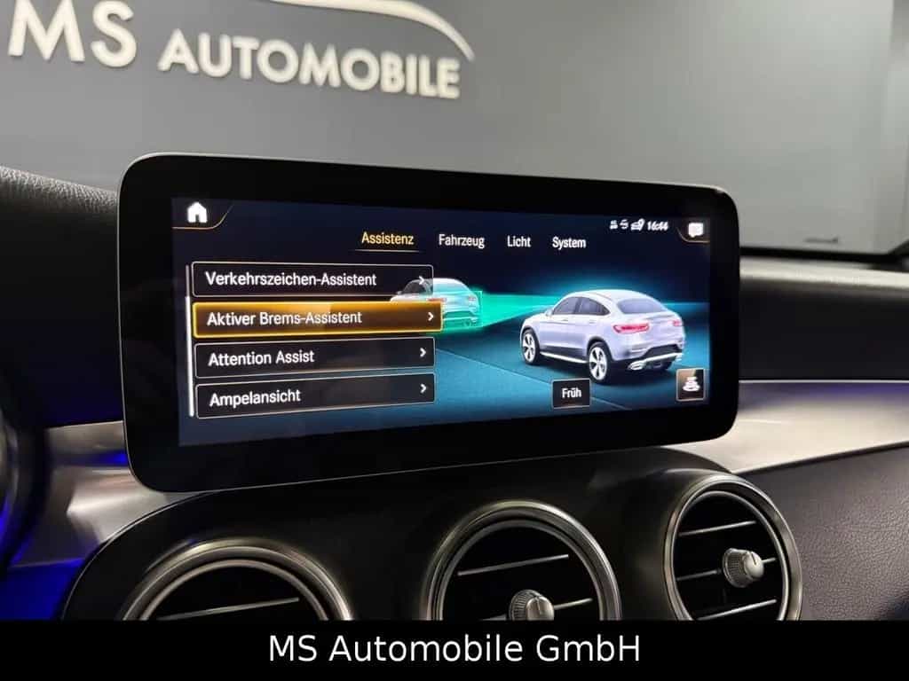 Mercedes-Benz GLC-Class Coupe 300 4Matic Amg Line 09/2019-photo-26