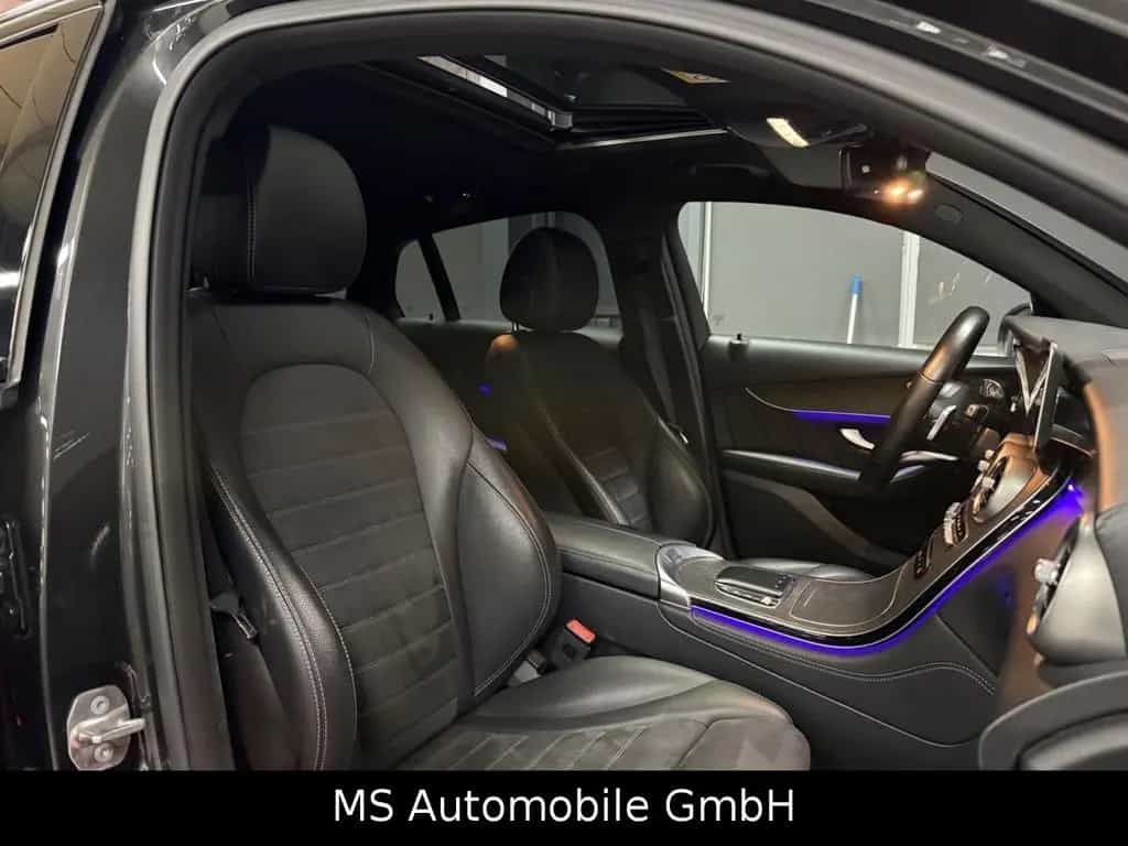 Mercedes-Benz GLC-Class Coupe 300 4Matic Amg Line 09/2019-photo-31