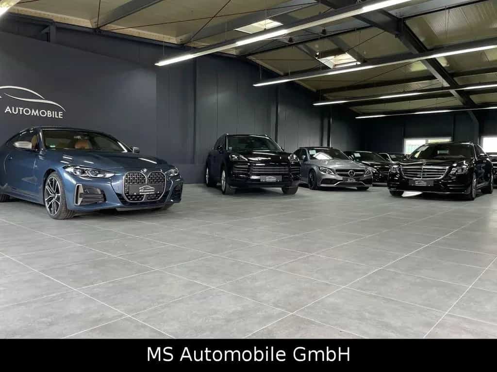 Mercedes-Benz GLC-Class Coupe 300 4Matic Amg Line 09/2019-photo-36