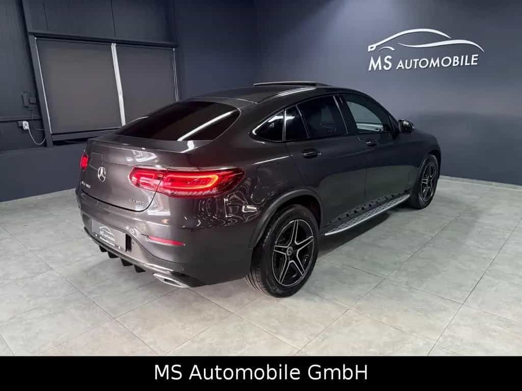 Mercedes-Benz GLC-Class Coupe 300 4Matic Amg Line 09/2019-photo-4